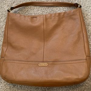 Aunthentic coach purse. Smoke/pet free home
